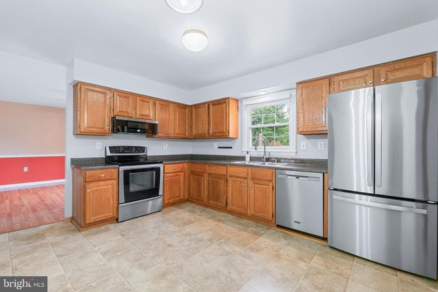 17613 KIRK LN, Rockville, MD 20853