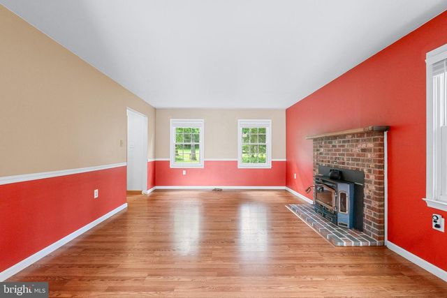 17613 KIRK LN, Rockville, MD 20853