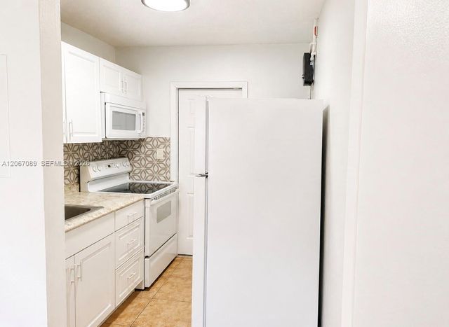 272 SW 3rd Street A-D, Deerfield Beach, FL 33441