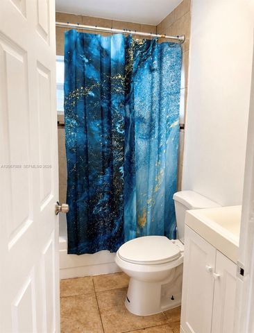 272 SW 3rd Street A-D, Deerfield Beach, FL 33441