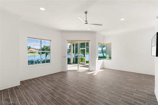 151 Vista LN, Naples, FL 34119