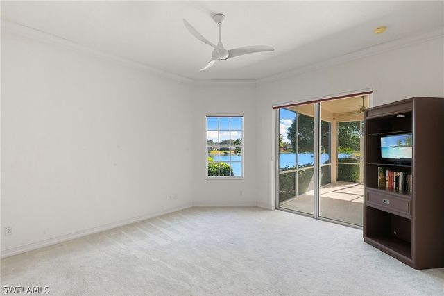 151 Vista LN, Naples, FL 34119