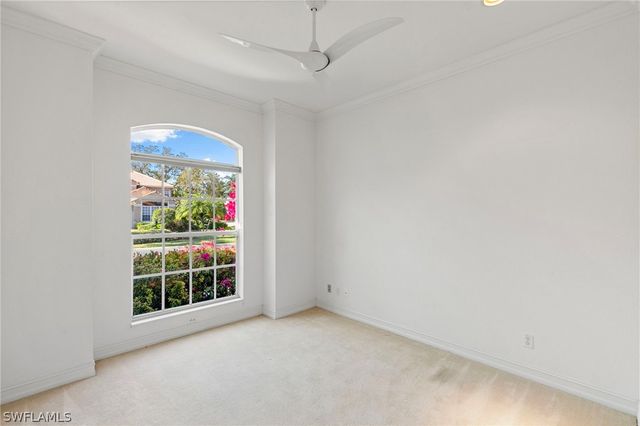 151 Vista LN, Naples, FL 34119