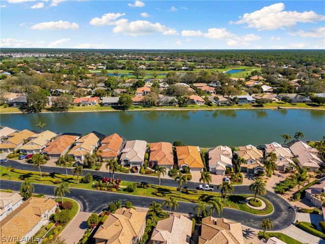 151 Vista LN, Naples, FL 34119