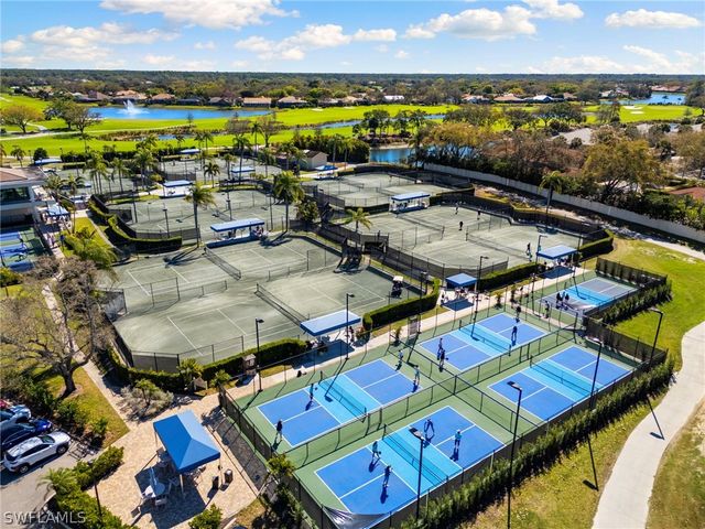 151 Vista LN, Naples, FL 34119