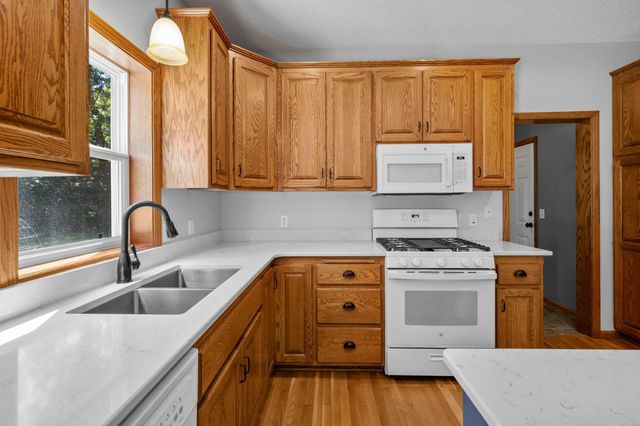 2324 150th Avenue NE, Andover, MN 55304