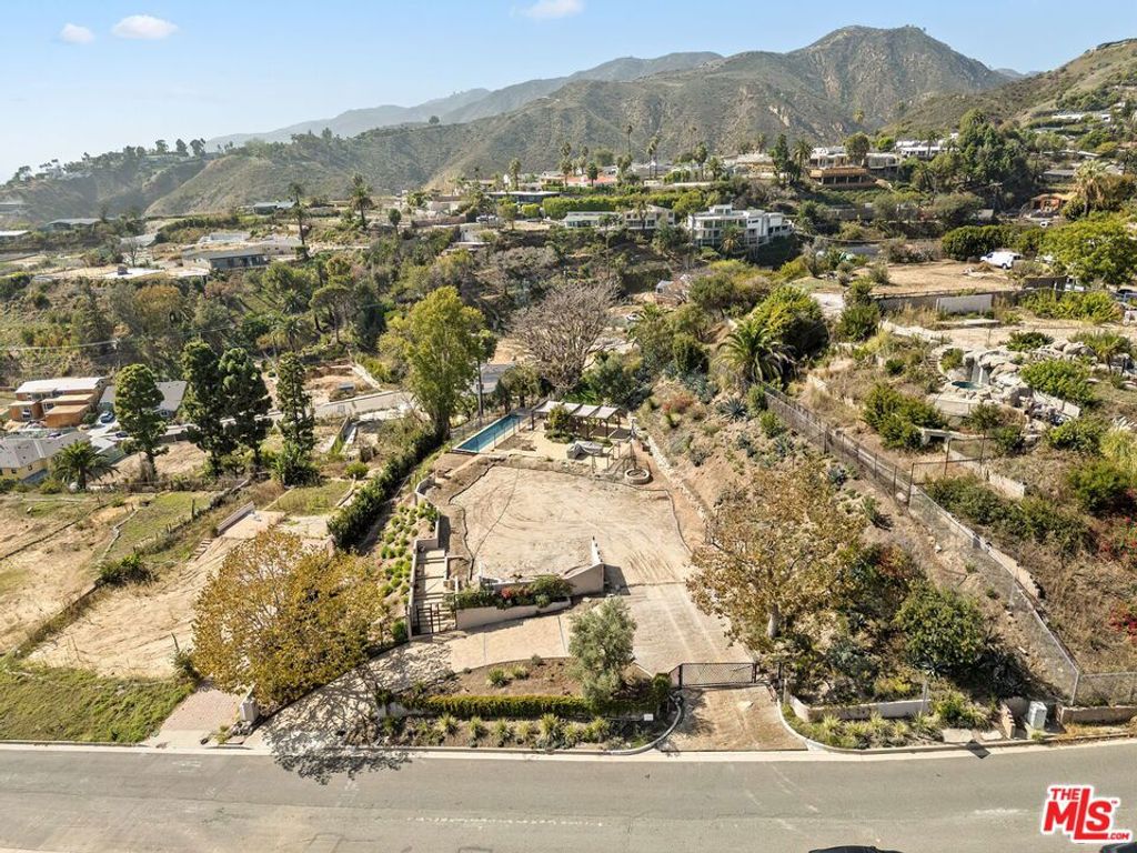 827 Lachman Lane, Pacific Palisades, CA 90272 — photo 4