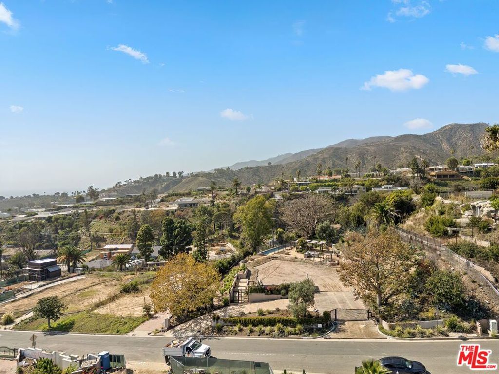 827 Lachman Lane, Pacific Palisades, CA 90272 — photo 5