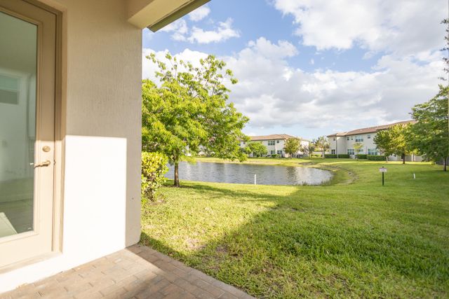 9006 Zevon Court, Wellington, FL 33467