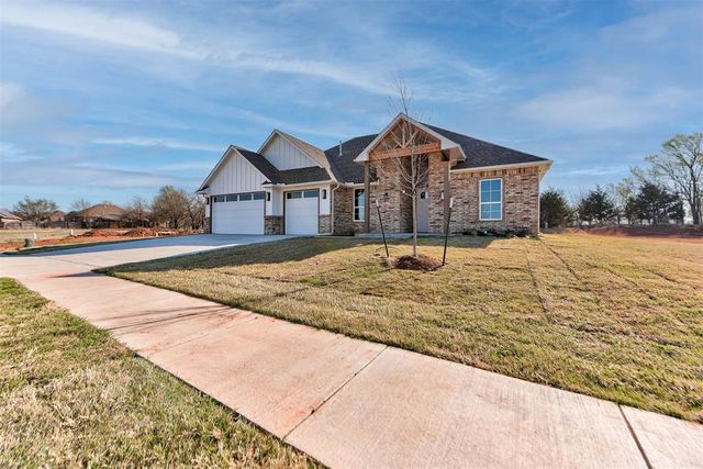 623 Siena Springs Drive, Norman, OK 73071