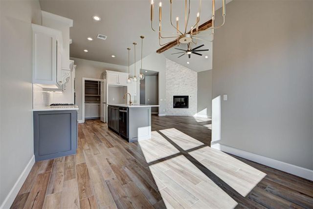 623 Siena Springs Drive, Norman, OK 73071