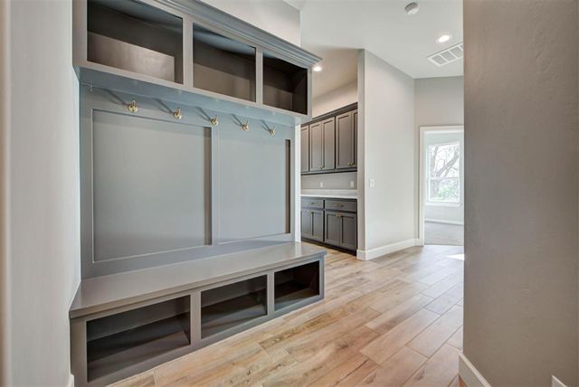 623 Siena Springs Drive, Norman, OK 73071