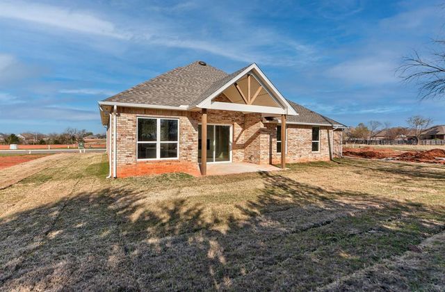 623 Siena Springs Drive, Norman, OK 73071