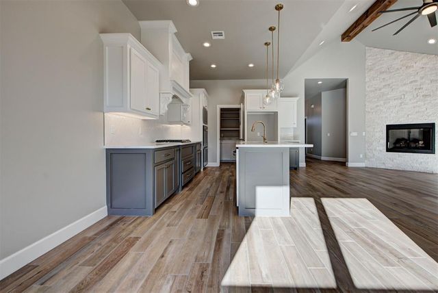 623 Siena Springs Drive, Norman, OK 73071