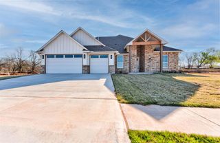 623 Siena Springs Drive, Norman, OK 73071