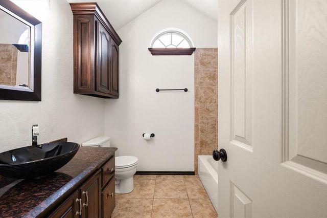 1100 NW 138th Street, Edmond, OK 73013