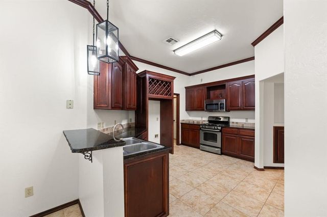 1100 NW 138th Street, Edmond, OK 73013