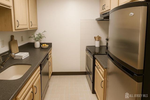 911 Ravens Crest Drive, Plainsboro, NJ 08536