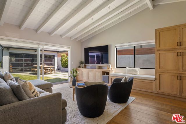 12701 Dewey Street, Los Angeles, CA 90066