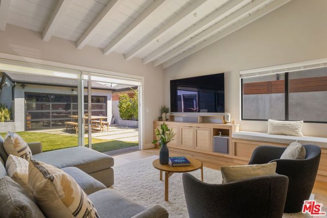 12701 Dewey Street, Los Angeles, CA 90066