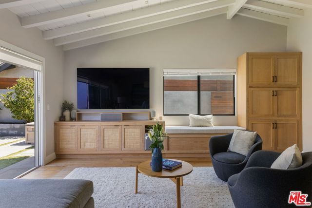 12701 Dewey Street, Los Angeles, CA 90066