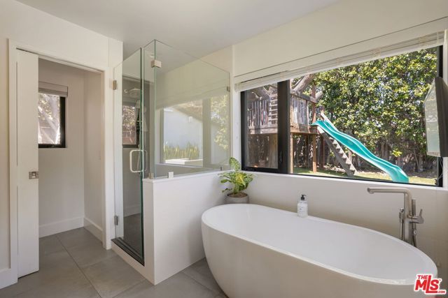 12701 Dewey Street, Los Angeles, CA 90066