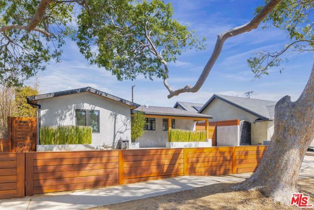 12701 Dewey Street, Los Angeles, CA 90066