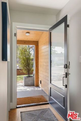 12701 Dewey Street, Los Angeles, CA 90066