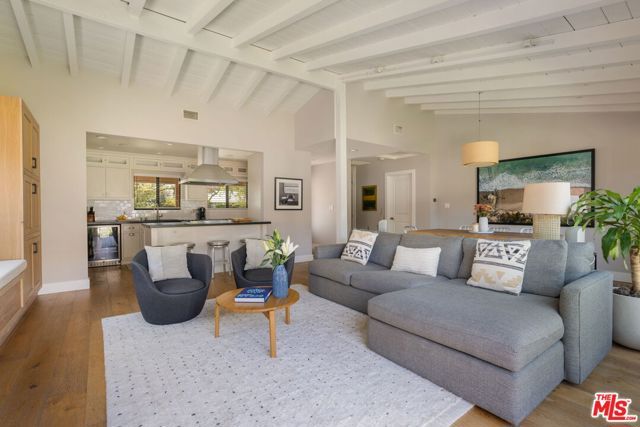 12701 Dewey Street, Los Angeles, CA 90066