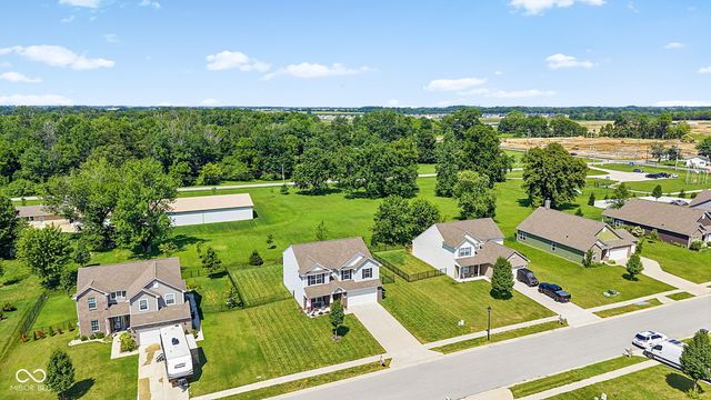 80 Blue Lace Drive, Whiteland, IN 46184