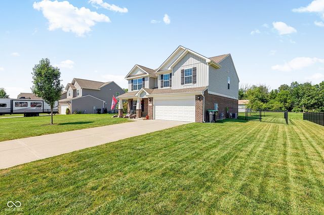 80 Blue Lace Drive, Whiteland, IN 46184