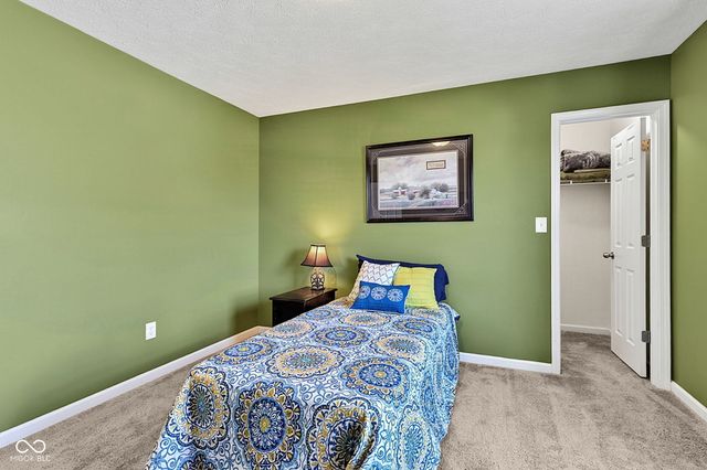 80 Blue Lace Drive, Whiteland, IN 46184