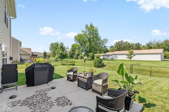 80 Blue Lace Drive, Whiteland, IN 46184