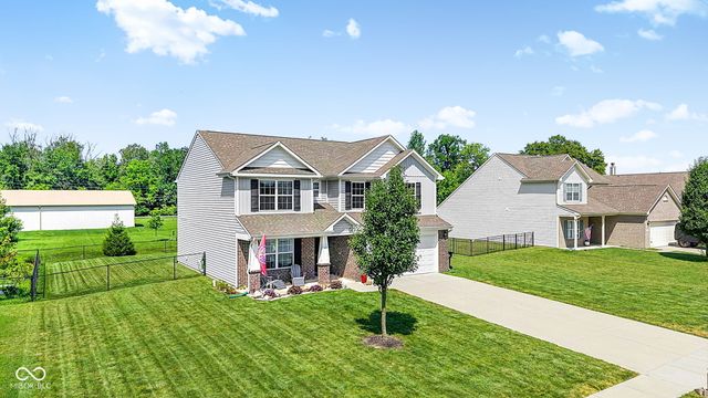 80 Blue Lace Drive, Whiteland, IN 46184