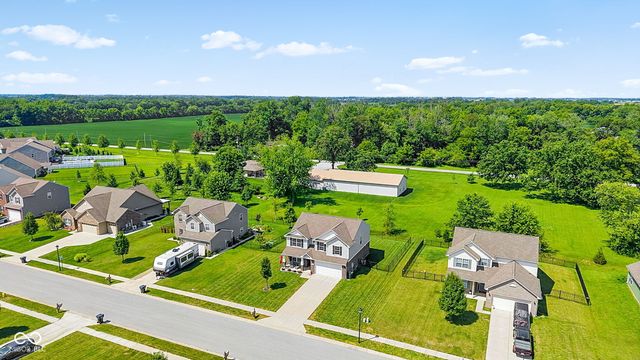 80 Blue Lace Drive, Whiteland, IN 46184