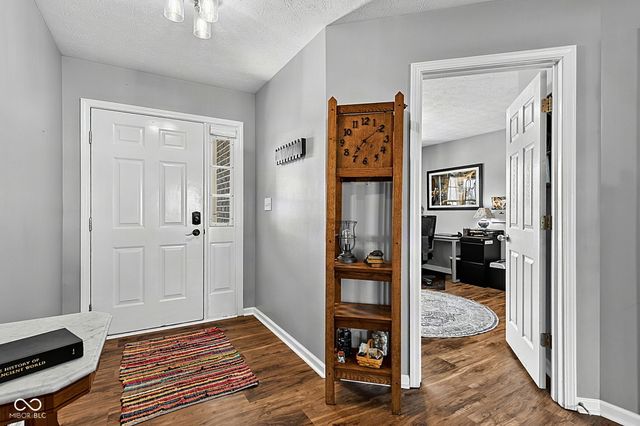 80 Blue Lace Drive, Whiteland, IN 46184