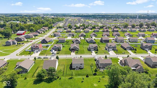 80 Blue Lace Drive, Whiteland, IN 46184
