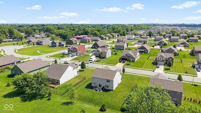 80 Blue Lace Drive, Whiteland, IN 46184