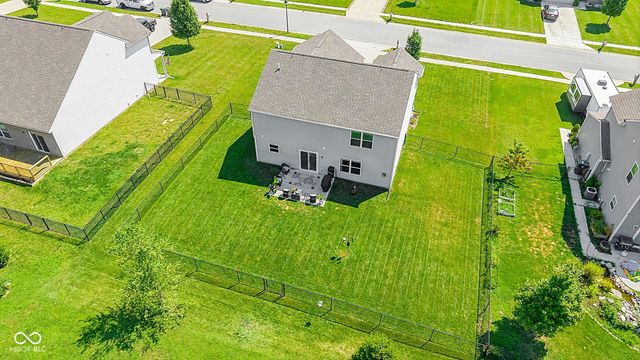 80 Blue Lace Drive, Whiteland, IN 46184
