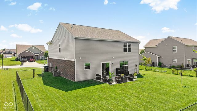 80 Blue Lace Drive, Whiteland, IN 46184