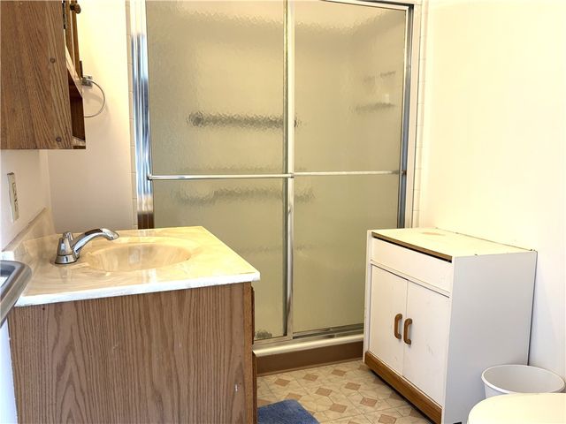 324 Main St, New Kensington, PA 15068