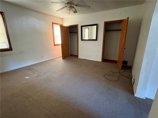 324 Main St, New Kensington, PA 15068