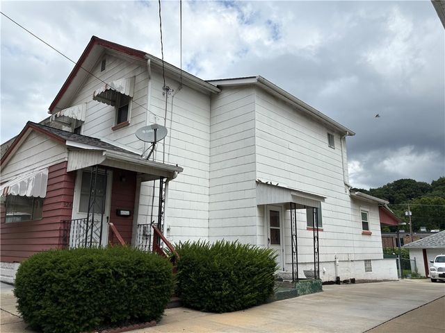 324 Main St, New Kensington, PA 15068