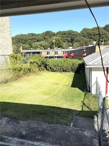 324 Main St, New Kensington, PA 15068