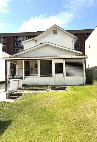 324 Main St, New Kensington, PA 15068