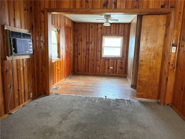 324 Main St, New Kensington, PA 15068