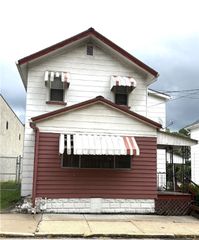 324 Main St, New Kensington, PA 15068