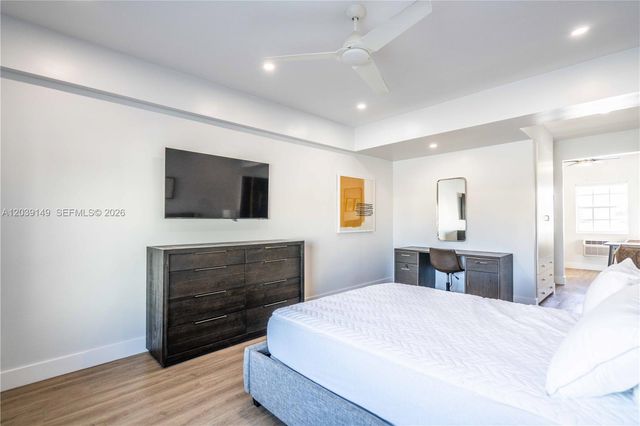 1191 71st St 4, Miami Beach, FL 33141
