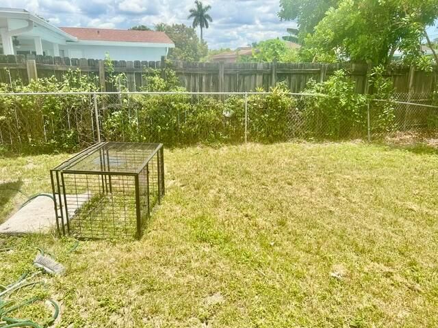 2400 NW 85th Avenue, Sunrise, FL 33322