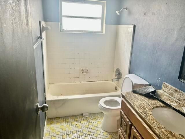 2400 NW 85th Avenue, Sunrise, FL 33322